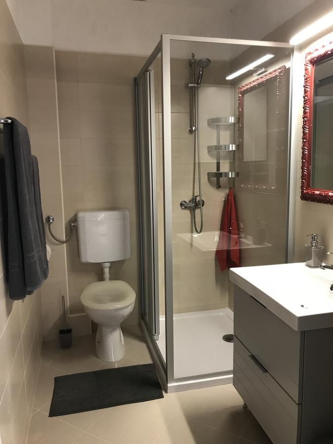 Apartment Puh ベティナ エクステリア 写真